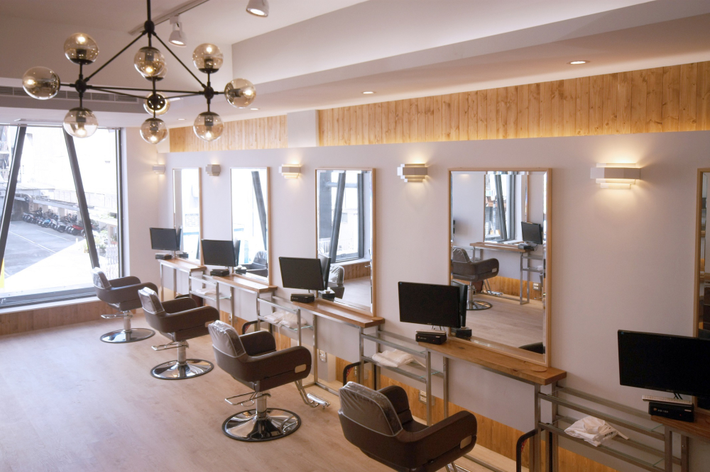 1436178533-1131694997